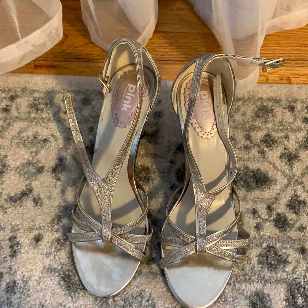 Dressy sandals
